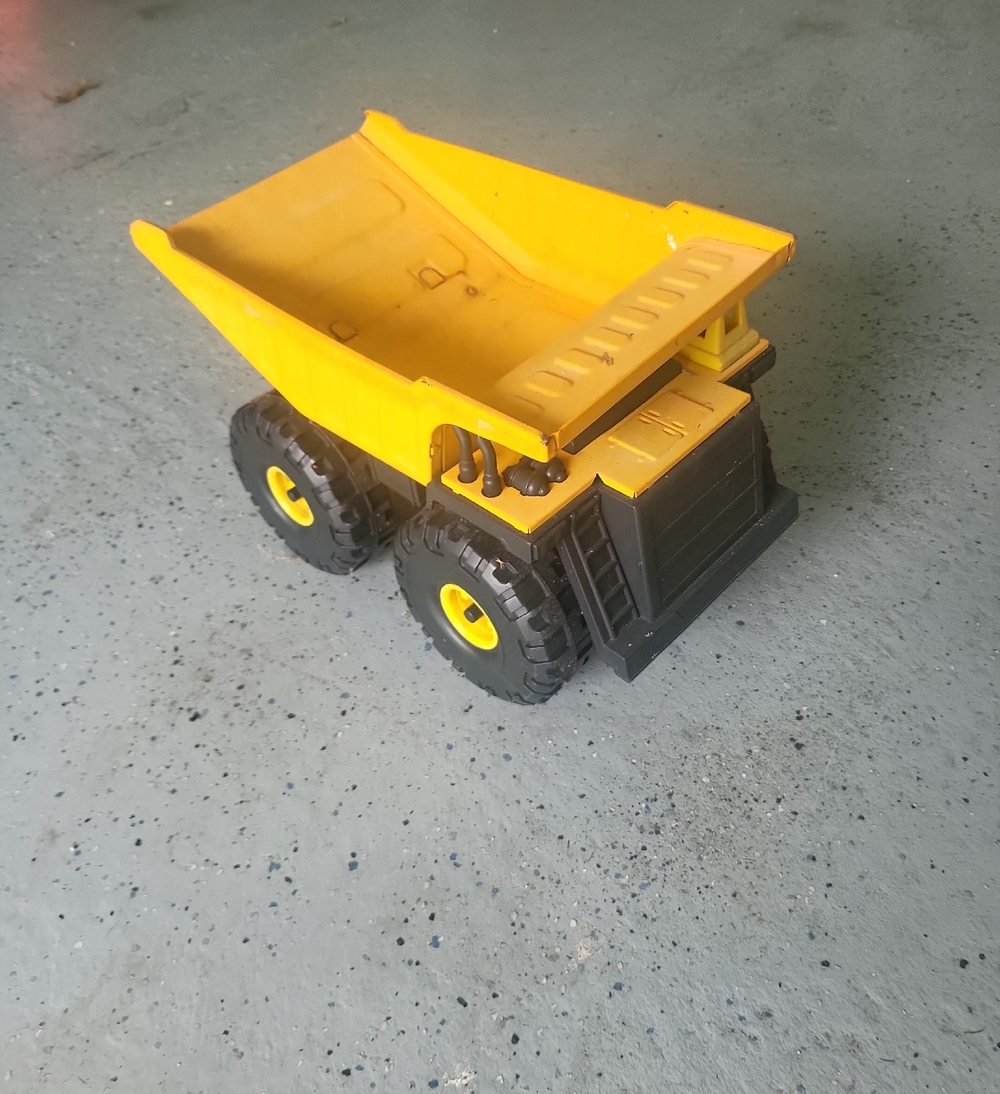 Yellow Kids Dump Truck Toy - Durable Construction Vehicle